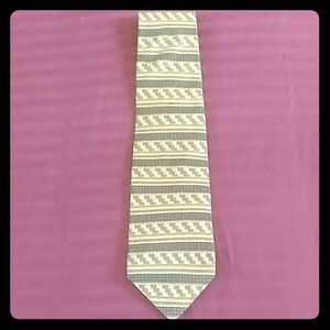 Mens Van Heusen Silk Tie OS